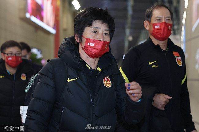 尴尬的见面会